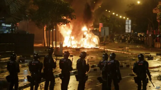 Đây là vụ bạo loạn tồi tệ nhất ở Singapore trong hơn 40 năm qua