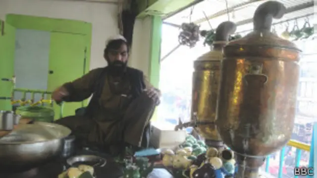 قصہ خوانی بازار میں پہلے کئی قہوہ خانے قائم تھے 