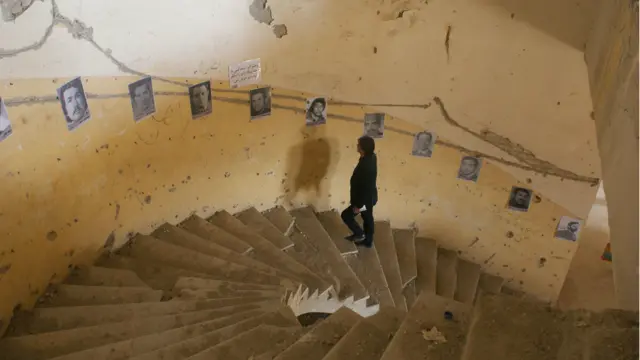 هدف از برگزاری این نمایشگاه زمینه سازی برای به دادگاه کشاندن عاملان جنگ های داخلی گفته شده است.