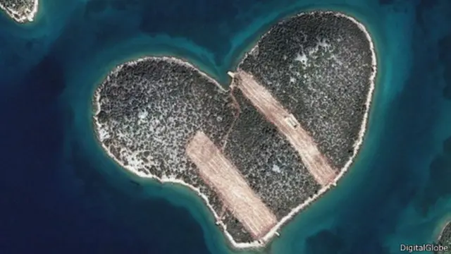 Острів у формі серця