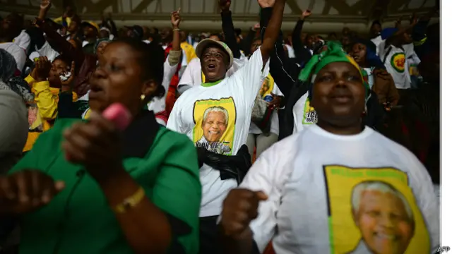 मंडेला, स्मृतिसभा