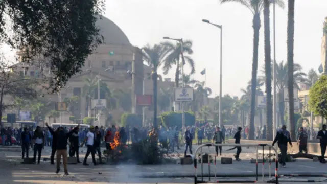 احتجاجات جامعة القاهرة