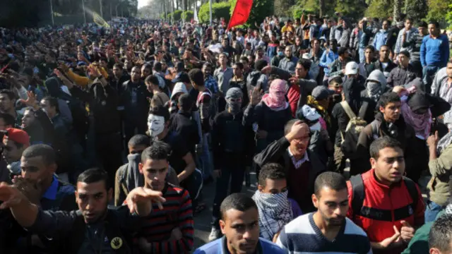 احتجاجات جامعة القاهرة