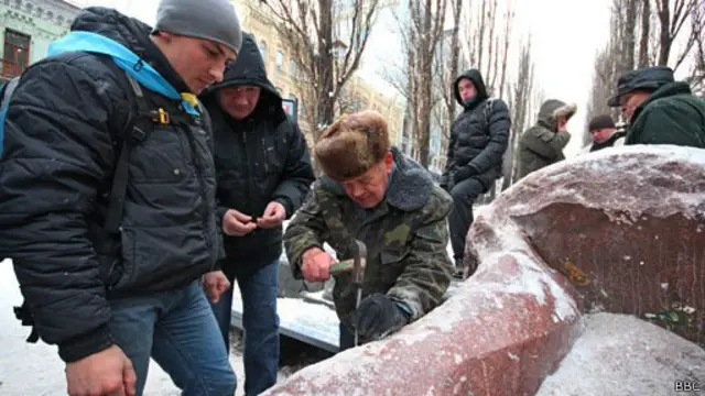 памятник Ленину