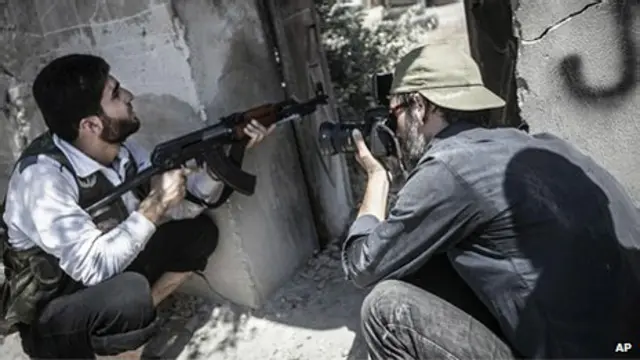 ریکاردو گارسیا ویلانوا، عکاس اسپانیایی که در سوریه گروگان گرفته شده است