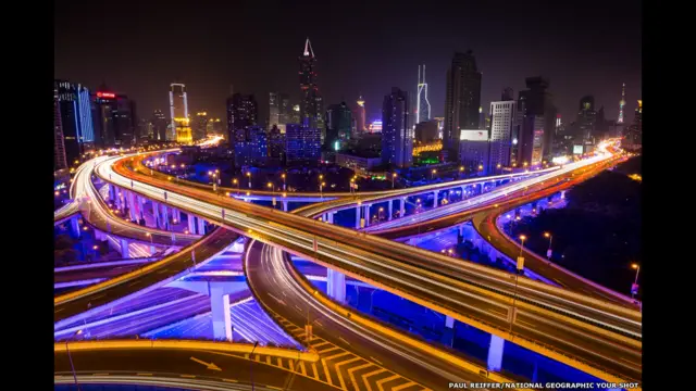 يمكن للمصورين الهواة والمحترفين المشاركة في هذه المسابقة. الصورة التقطها البريطاني بول ريفيير في شنغهاي.