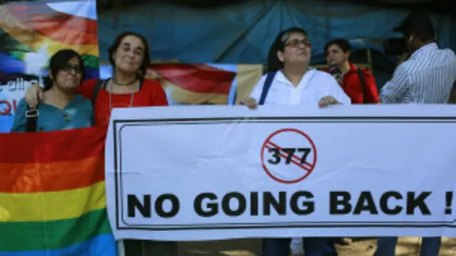 دوى د کلونو راهيسې د هند په محافظه کاره ټولنه کې د همجنس بازانو د حقونو د خوندې کولو لپاره مبارزه کړې