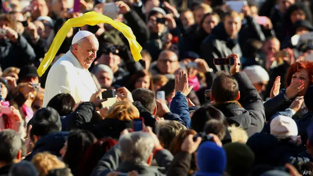 Papa Francisco en la Plaza de San Pedro