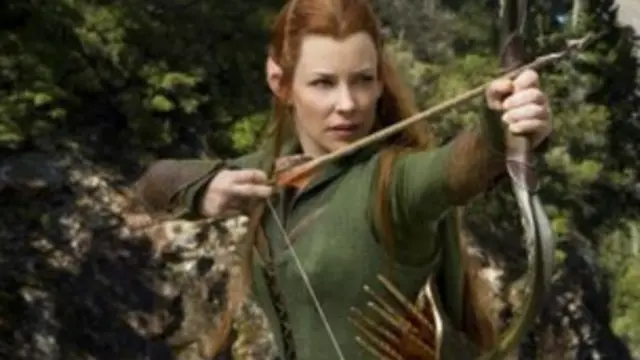 احتل ذا هوبيت المركز الثاني في المبيعات بـ2.06 مليون نسخة.