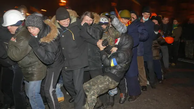 圖輯：烏克蘭抗議持續 局勢緊張