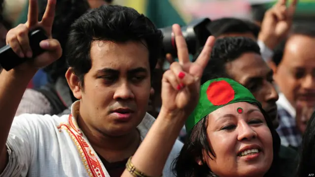 65 سالہ عبدالقادر ملّا کو جمعرات کے روز مقامی وقت کے مطابق رات 11 بجے پھانسی دی گئی تھی۔