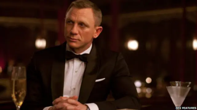 daniel craig vodka martini