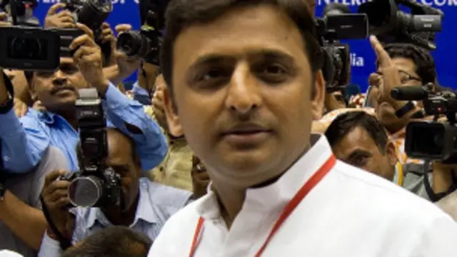 अखिलेश यादव