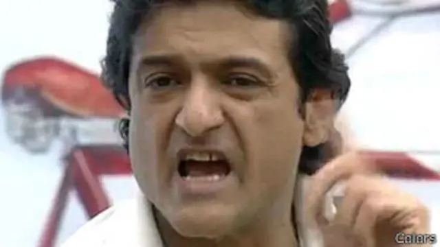 صوفيا کا الزام تھا کہ ارمان نے شو میں موجود دوسری خاتون حریف کے ساتھ بھی کئی دفعہ بدتمیزی کی