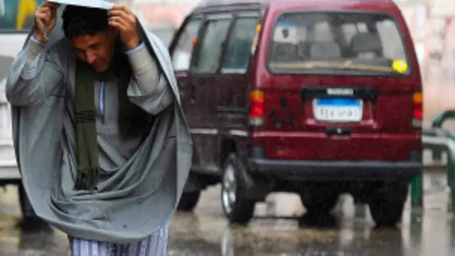 قساوة الشتاء تزيد من معاناة اللاجئين السوريين