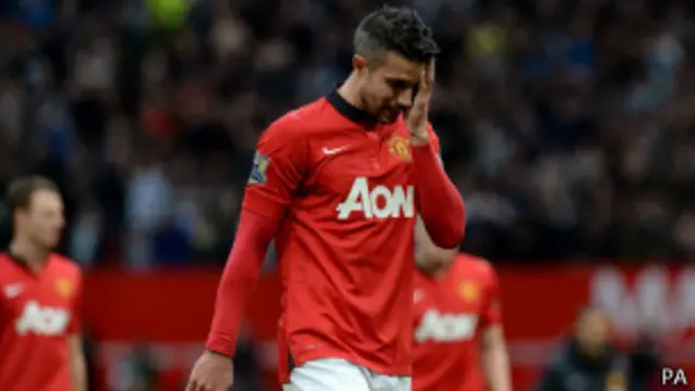 Robin van Persie kemungkinan tidak akan diturunkan melawan Swansea karena cidera.