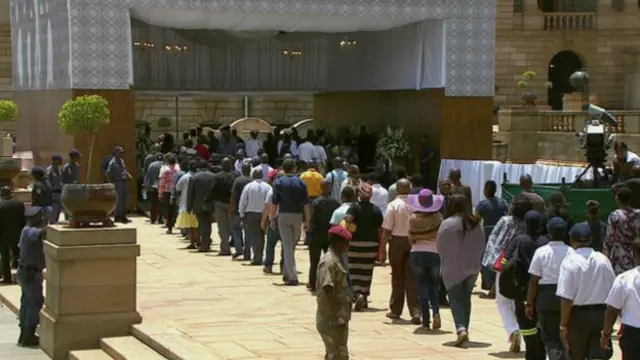 नेल्सन मंडेला