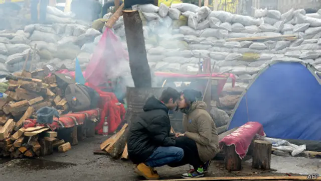 Оппозиция хочет продержать Евромайдан до выборов