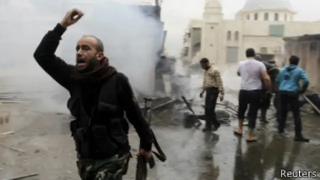 بدأ الصراع السوري قبل حوالي ثلاثة أعوام، وخلف أكثر من 100 ألف قتيل