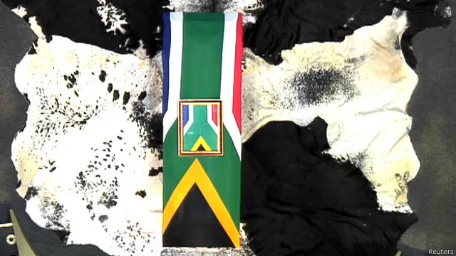 नेल्सन मंडेला अंतिम यात्रा