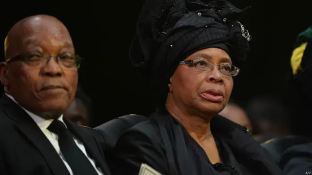 اس موقع پر جیکب زوما نے کہا کہ جنوبی افریقی عوام کو منڈیلا کی روایات کو آگے بڑھانا ہوگا۔