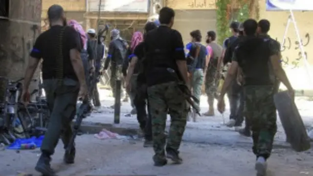 شورشیان مسلح در این اردوگاه پناه گرفته بودند