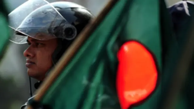 قتل شخصان في شمال البلاد في اشتباكات بين قوات الأمن ونشطاء من الحزب الإسلامي