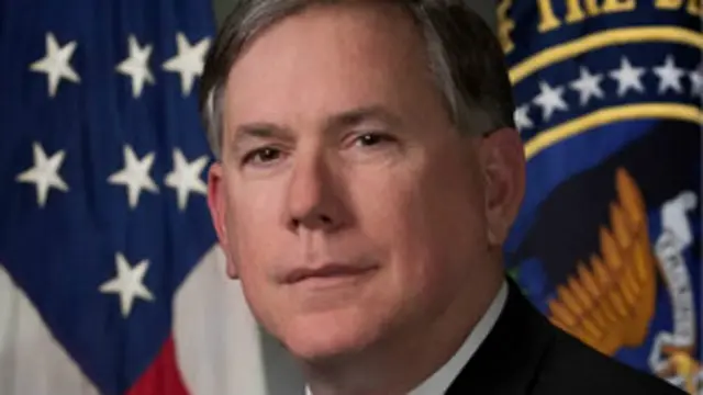 स्नोडन को माफ़ी पर विचार