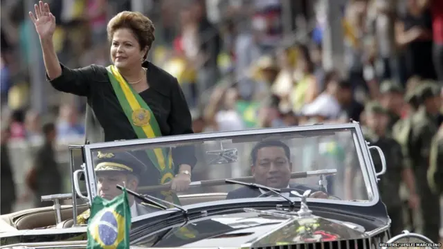 أصبحت البرازيلية ديلما روسيف أول رئيسة في تاريخ البلاد عندما حلت محل الرئيس لويز ايناسيو لولا دا سيلفا في عام 2011.