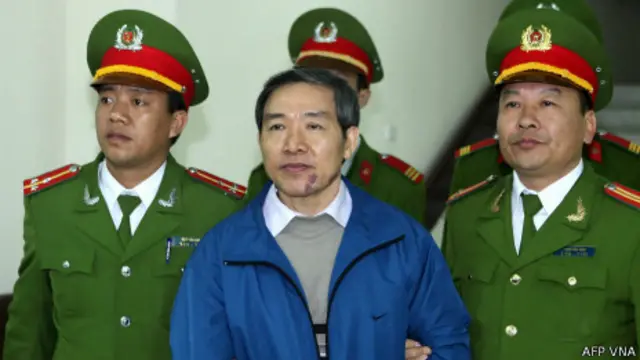 Ông Dương Chí Dũng được báo trong nước nói là "rất bình tĩnh" khi nghe tuyên án