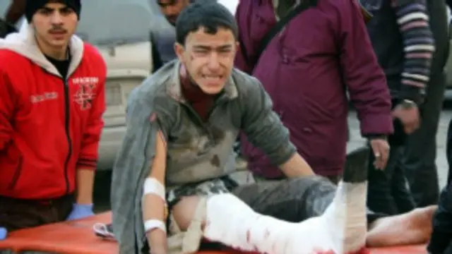 د سپینې ماڼۍ ویاند جې کارني ویلي، د تېرۍ اوونۍ په پای کې په دغو هوايي بمباریو کې تر ۳۰۰ ډېر کسان وژل شوي.