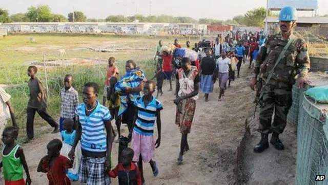 حدود ۲۰۰۰۰ نفر به نمایندگی سازمان ملل متحد در جوبا، پایتخت، پناه آورده اند.