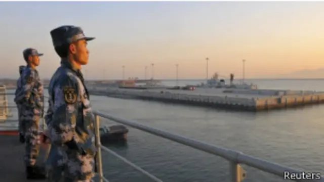 الصين تؤكد أن إحدها سفنها الحربية واجهت سفينة أمريكية في وقت سابق من الشهر الجاري