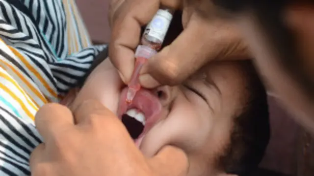 تېر کال د وسله والو په بريدونو کې د واکسين ۱۷ کمپاين کوونکي ووژل شول او ۲۰ ټپيان شول