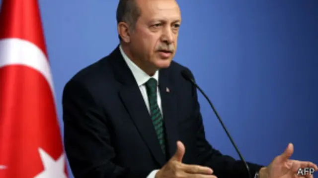 Аналитики считают, что трения между Эрдоганом и его политическим оппонентом Гюленом обострились