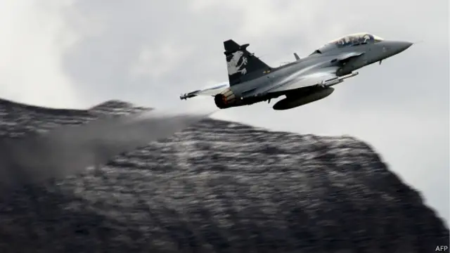 Caça da Saab. Foto: AFP