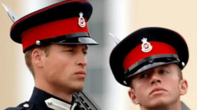 سینڈہرسٹ کی فوجی اکیڈیمی میں زیر تربیت شہزادہ ولیم نے اپنی گرل فرینڈ کیٹ میڈلٹن کو ٹیکسٹ میسجر بھیجا تھا
