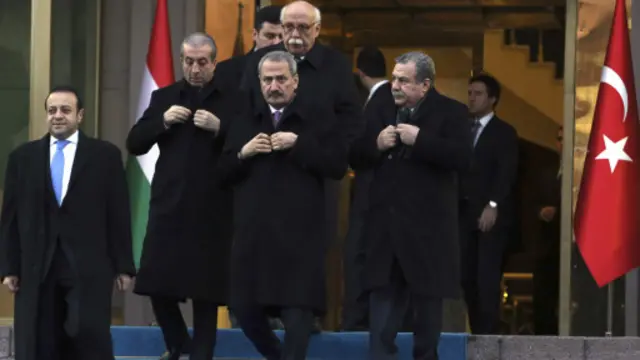 عدد من وزراء حكومة أردوغان يحاكم في قضية الفساد المالي والرشوة التي ينظرها القضاء.