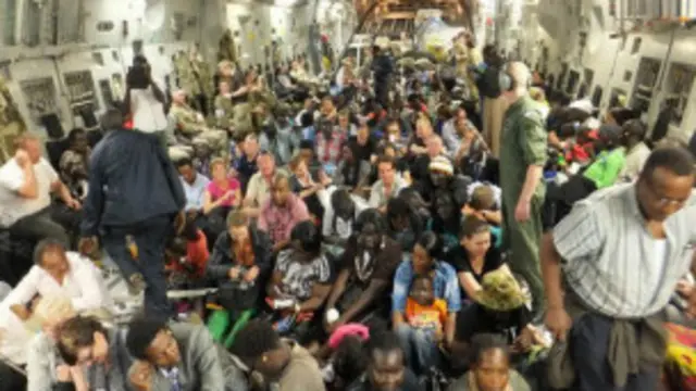 تر ۴۰ زرو ډېر وګړي له سوېلي سودان څخه د ملګرو ملتونو پناه ځایونو ته لېږدېدلي.