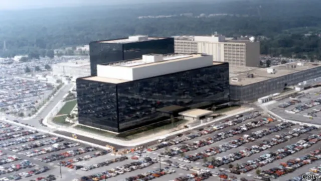 این ایس اے پر عالمی سطح پر وسیع پیمانے پر فون کی نگرانی کرنے کا الزام ہے