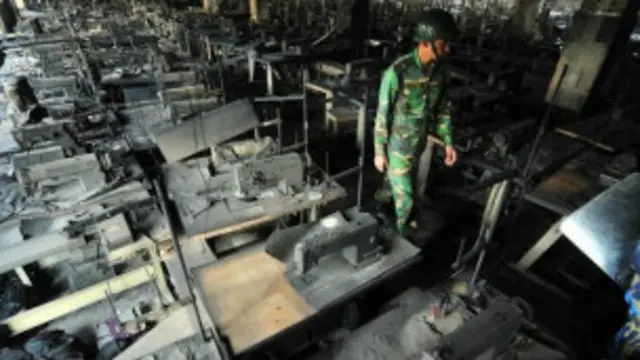 බංග්ලාදේශ නිමි ඇඳුම් කම්හලක හටගත් බරපතම ගින්න එයයි