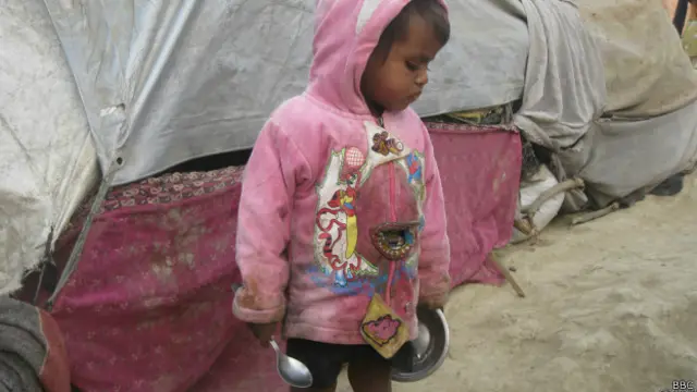 مظفر نگرفسادات کے تقریبا چار ماہ بعد بھی مختلف کیمپوں میں ہزاروں مسلمان رہنے پر مجبور ہیں