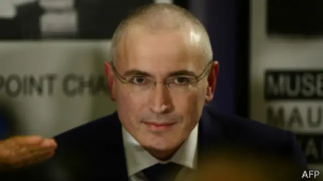 霍多尔科夫斯基尚未决定是否永久留在瑞士