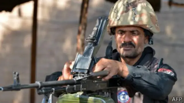 علاقے میں کرفیو کے نفاذ کے علاوہ فوجی کارروائی بھی کی گئی تھی