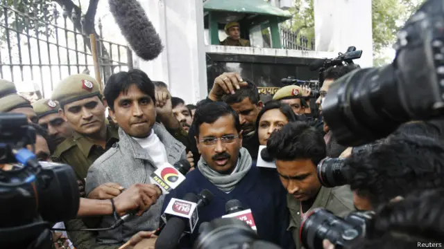 अरविंद केजरीवाल और आम आदमी पार्टी के समर्थक