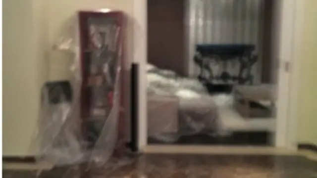 Тўрт қаватлик уйнинг фақат икки қавати қуриб битказилгани айтилади 