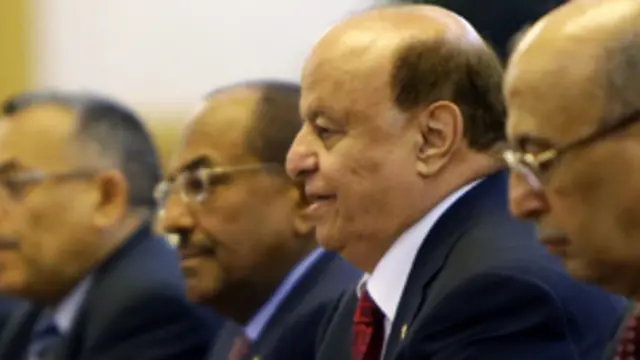 فوض الاتفاق الرئيس عبدربه منصور هادي بتشكيل لجنة برئاسته مهمتها حسم عدد الأقاليم