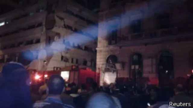 چاودنې د امنیتي ځواکونو د یوې ودانۍ یوه برخه ویجاړه کړې ده.