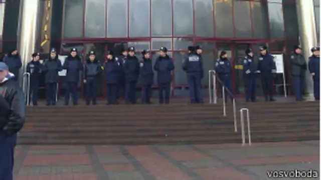 Заседание Киевсовета охраняли около 200 милиционеров