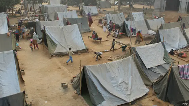 दंगा पीड़ित